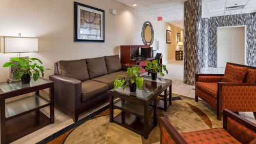 Best Western Airport Inn & Suites Cleveland