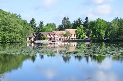 Hotel - Restaurant Le Moulin de Villiers Hotel de charme Souvigny-en-Sologne