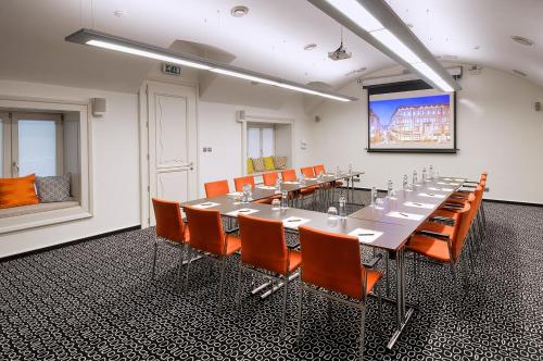 Roset Hotel & Residence - image 3