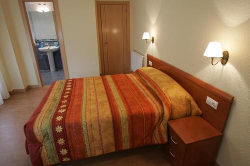 Hostal Hispanico II - image 9