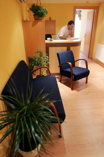 Hostal Hispanico II - image 10