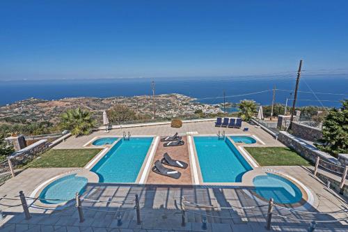  Anemomylos Villa in Akhládha