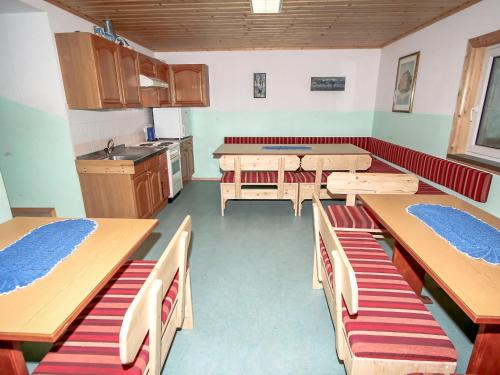 Apartment Mariandl S Appartment 4 In Piesendorf Austria Reviews