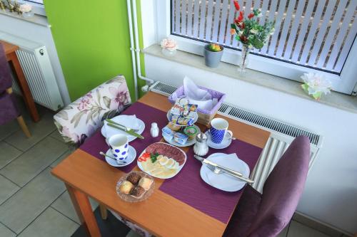 餐饮, Pansion Centar in 图兹拉