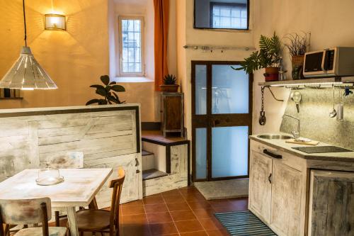  La Tana Del Ghettaccio, Ferienwohnung in Viterbo