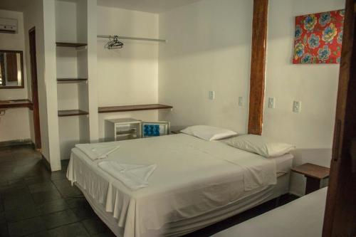 Pousada Canoas Pousada Canoas is perfectly located for both business and leisure guests in Porto Seguro. The property has everything you need for a comfortable stay. Service-minded staff will welcome and guide you a