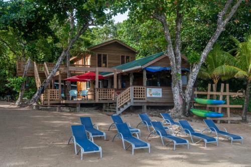 Blue Island Divers Casita Azul