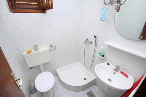ห้องน้ำ, Apartments by the sea Zavode, Omis - 5252 in เซลีนา