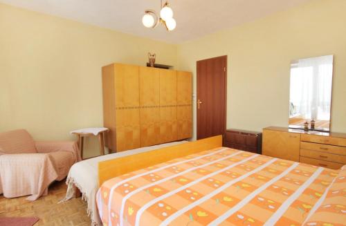 Apartment Novi Vinodolski 5558b - image 8
