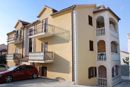 Apartments with a parking space Supetar Brac - 5663 - image 6