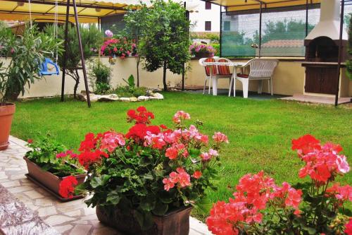  Apartments with a parking space Fazana - 7260 in Fažana