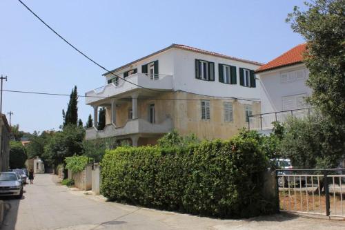 Apartments by the sea Preko Ugljan - 8292