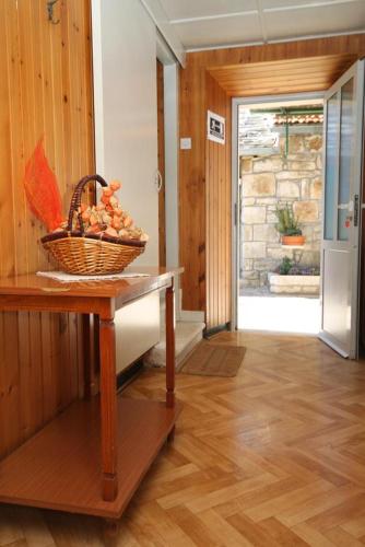  Apartment Zrnovo 9239a in Žrnovo
