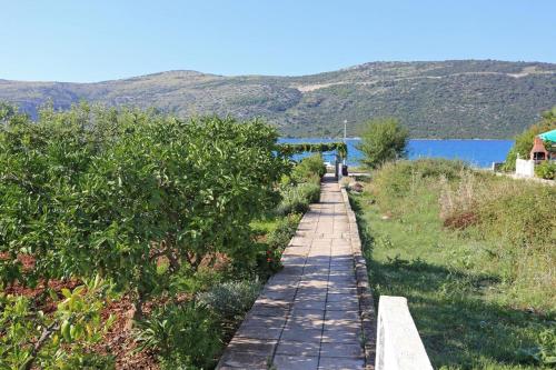 Apartments by the sea Poljica Trogir - 10237