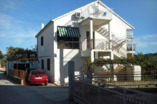Apartments by the sea Rogoznica - 11865
