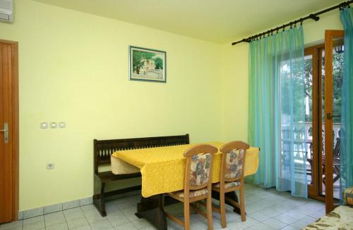 Apartments with a parking space Povile Novi Vinodolski - 2398 - image 3
