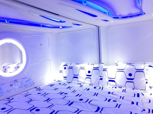 

Shu Ying Capsule Inn