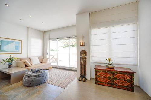 Sea View Penthouse In Bialik Street