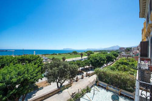 Amazing Sea View in Historic Building in Downtown by Wonderful Italy, Palermo (fotografie 10)