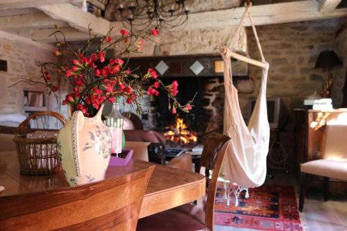 Le Moulin à huile - Chambre d'hôtes - Vailhourles