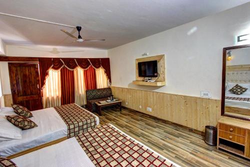 Hotel Highway inn Ideally located in the Dhungiri Village area, Hotel Highway inn promises a relaxing and wonderful visit. Both business travelers and tourists can enjoy the propertys facilities and services. Service-