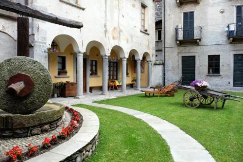  Casa Borgo, Pension in Cannobio