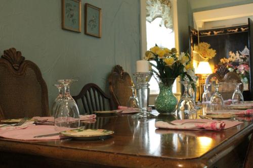 Jailer's Inn