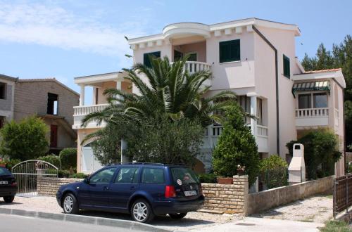 Apartments by the sea Rogoznica - 5144 - image 7