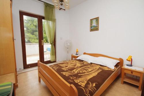  Apartments with a parking space Mirca (Brac) - 2841 in Mirce