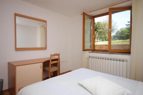 Apartments with a parking space Umag - 6995 - image 13