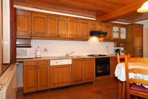 Konyha, Apartments with parking space Umag - 6995 in Katoro