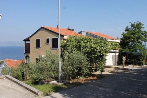 Apartments with a parking space Ravni Labin - 7613 Ravni 