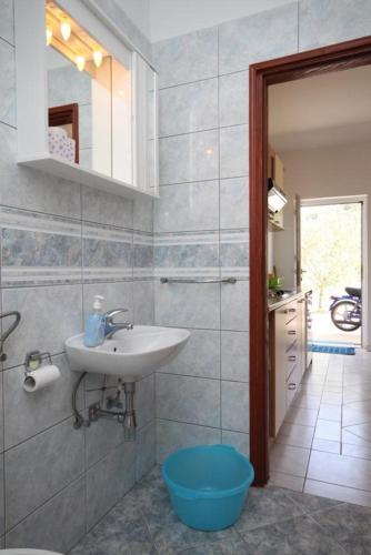 Apartment Bozava 8123a