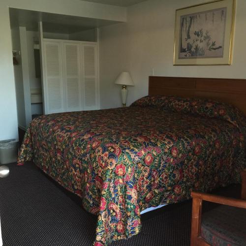 King Room - Non-Smoking