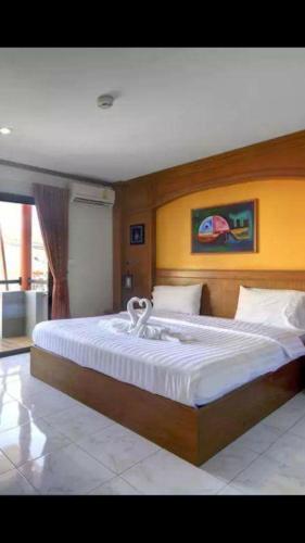 บ้านต้นข้าว โฮลเทล (Baantonkhao Hotel) ภูเก็ต