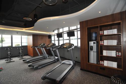 重庆江北观音桥高悦酒店地铁站店