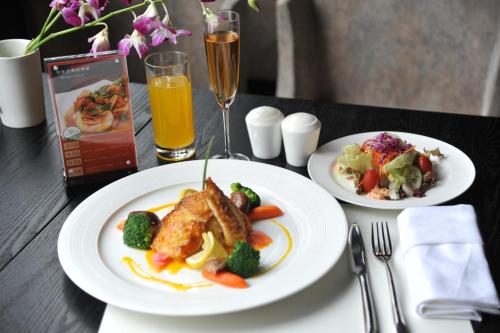 重庆江北观音桥高悦酒店地铁站店