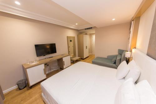 Hotel Brilant Saranda - image 9