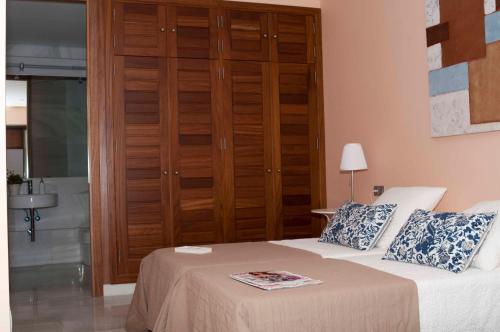 Atico Duplex Plaza Del salvador - image 4
