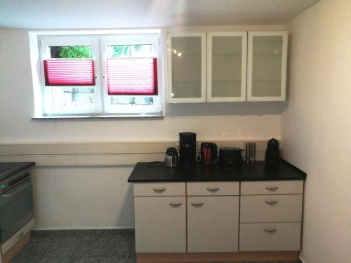 厨房, Private Apartment Ahlten in 莱尔特