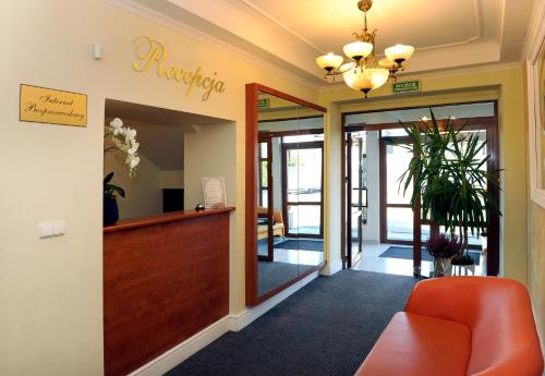 บริการและสิ่งอำนวยความสะดวก, Restauracja Hotel Imperial in ยาสวอ