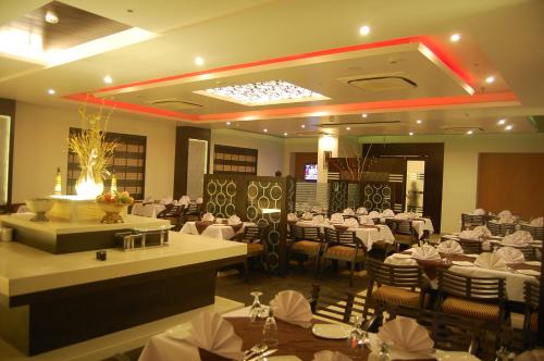 Hrana in pijača, Hotel Royale Ambience in Moudhapara