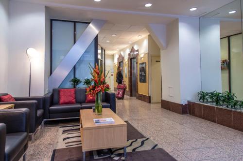 Lobby, Quest on Johnston in Wellington