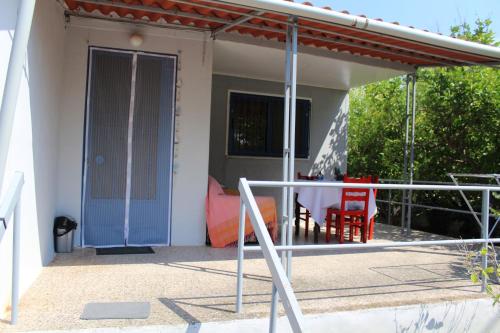 Surfer's Cottage - image 7