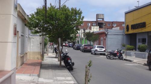 Casa Amplio Jardín - Centro Maldonado