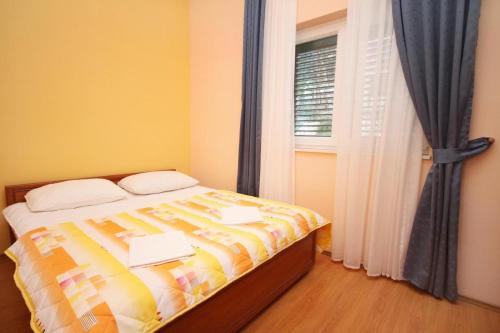 Apartments by the sea Rogoznica - 3200 - main image