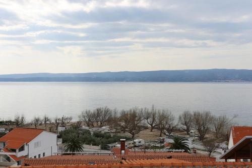 Apartments by the sea Duce Omis - 2829 - image 3