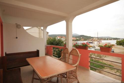  Apartment Nevidjane 8528b in Neviđane