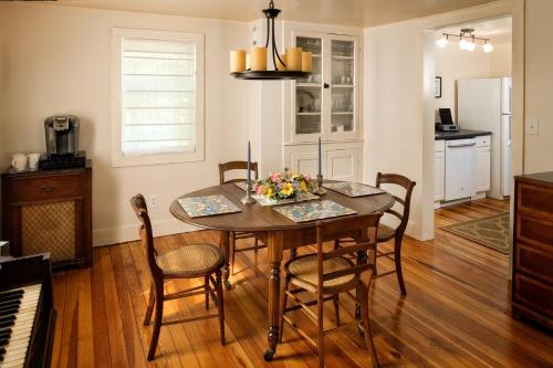 BlueThistle B & B - image 5