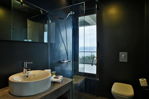 Seaview Penthouse villa - image 8